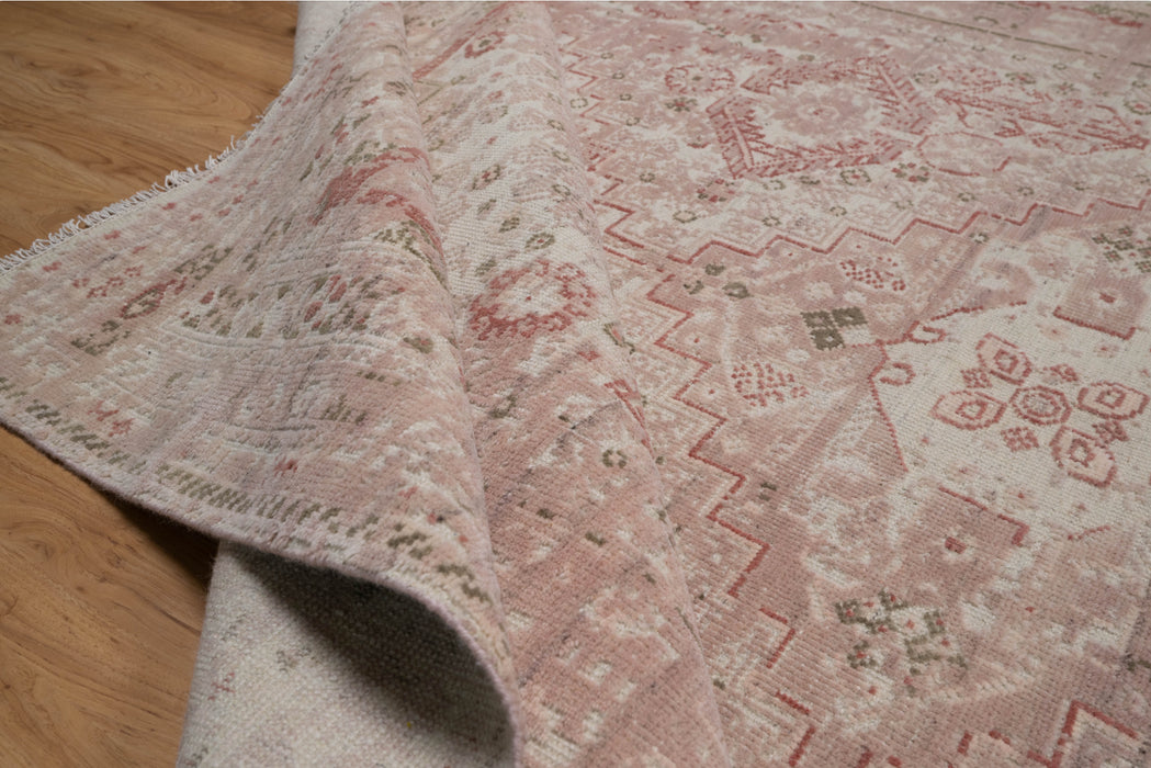 Aruna Vintage Inspired Super-Fine Indian Wool Rug - Blossom, Dusk, Ivory and Nutmeg