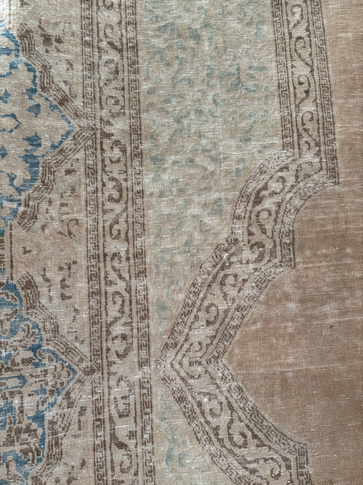 Vintage Super-fine Persian Distressed Ravar-Kerman Wool Rug - Sand, Chocolate, Aqua and Turquoise - 296 x 400cm
