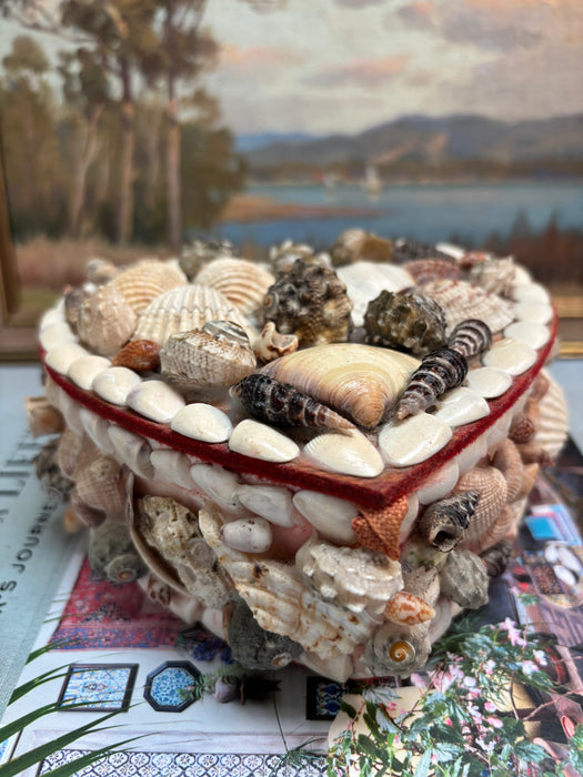 Vintage Heart Shell Box