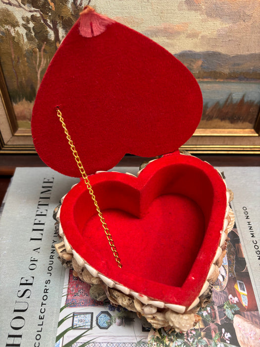 Vintage Heart Shell Box
