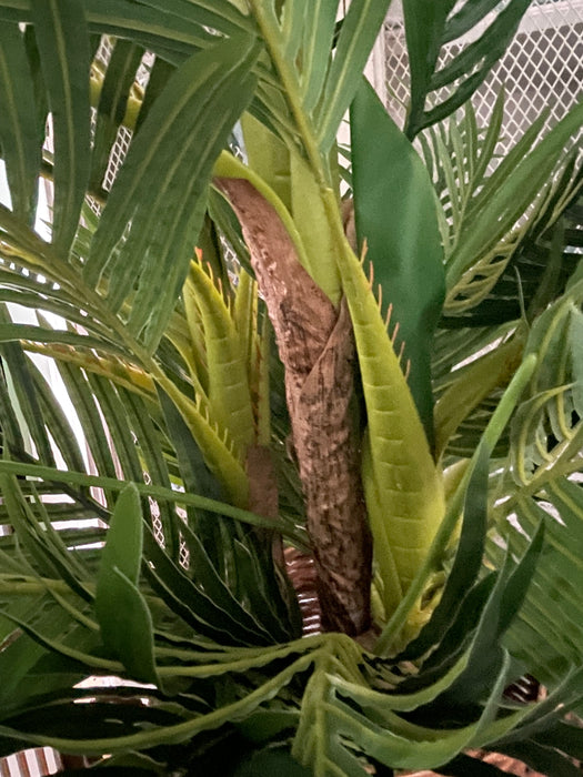 Real-Look Palm Tree