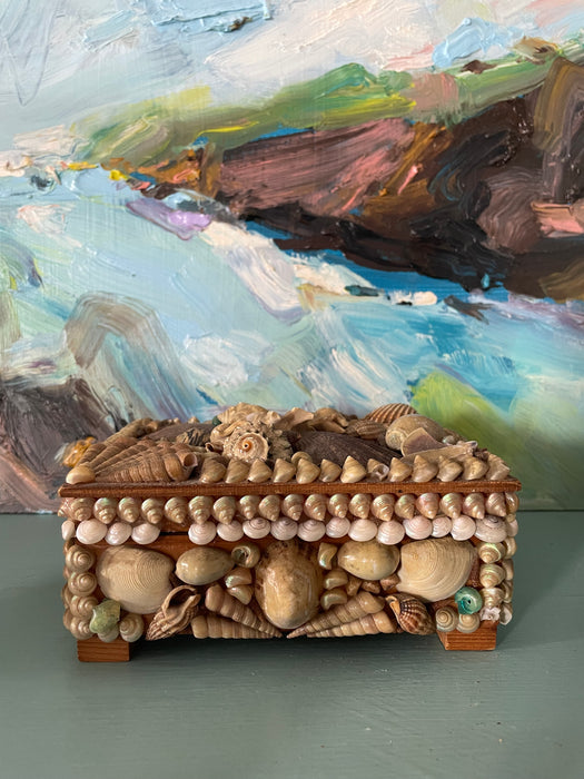 Medium Brown Vintage Shell Box