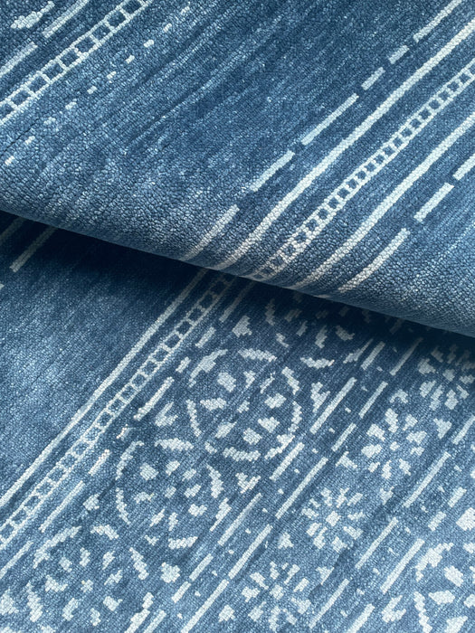 Isla Design Thera Indigo Fine Hand-Knotted Indian Wool Rug