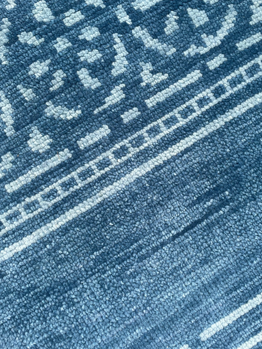 Isla Design Thera Indigo Fine Hand-Knotted Indian Wool Rug