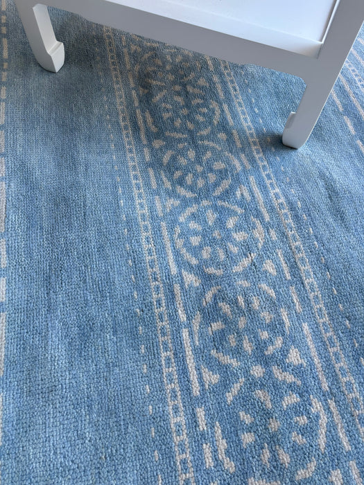 Thera Reverse Sapphire Fine Hand-Knotted Indian Wool Rug
