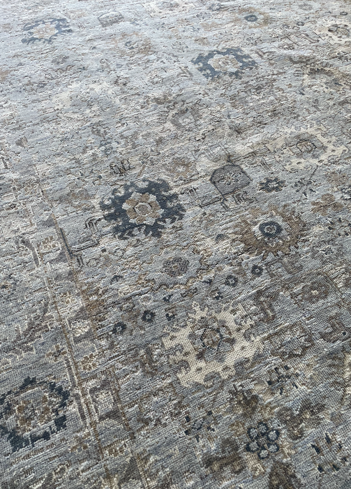 Arnav Vintage Inspired Super-Fine Indian Wool Rug - Sapphire and Indigo Blue, Ivory and Olive