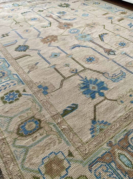 Sakin Hand-Knotted Indian Oushak Wool Rug - Ivory, Sapphire and Basil