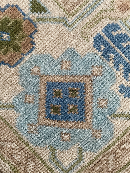 Sakin Hand-Knotted Indian Oushak Wool Rug - Ivory, Sapphire and Basil